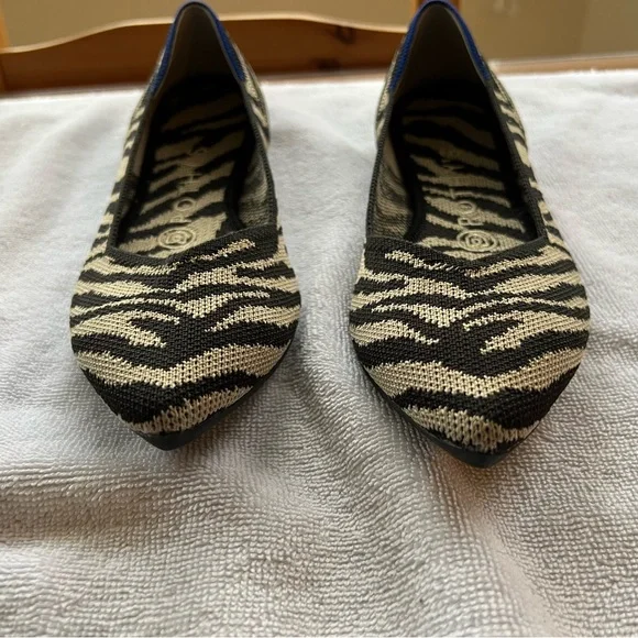 Rothy’s Black Zebra Points VGUC size 7 Retired Print - Picture 8 of 8